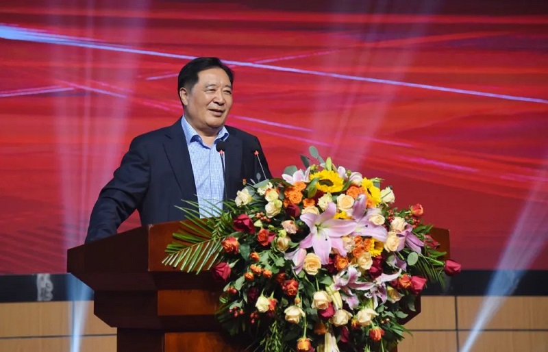 天康集团董事长赵宽发表讲话